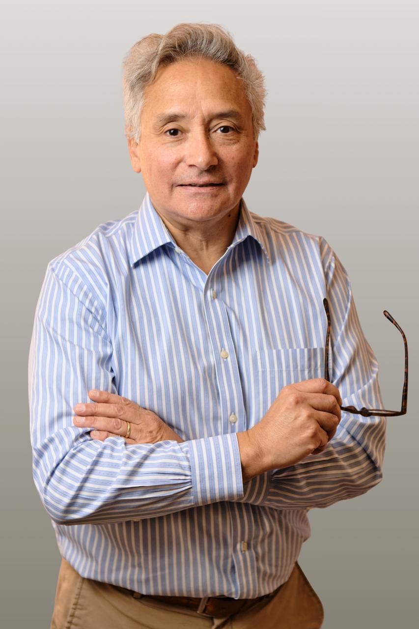 Retrato corporativo, camisa a rayas